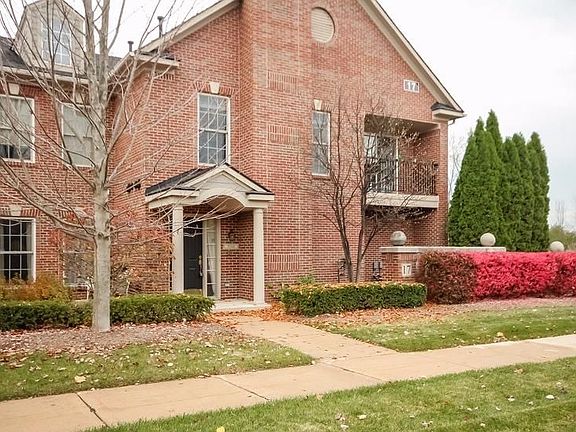 4th image of 5566 Hampshire Ln #168