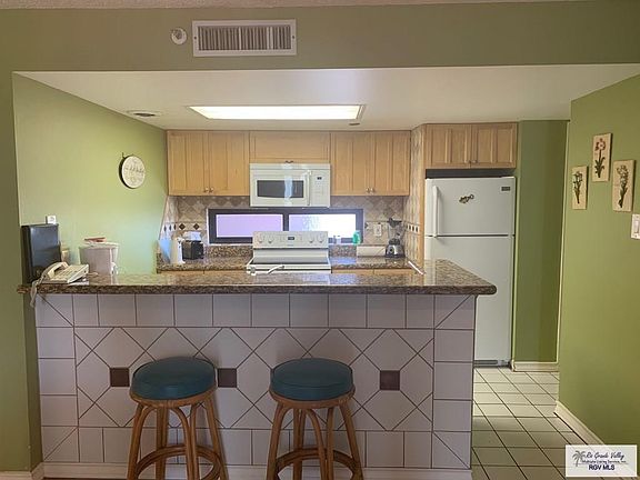 4th image of 400 Padre Blvd #9062