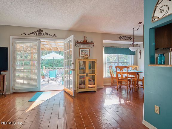 5th image of 1543 Marble Lake Dr