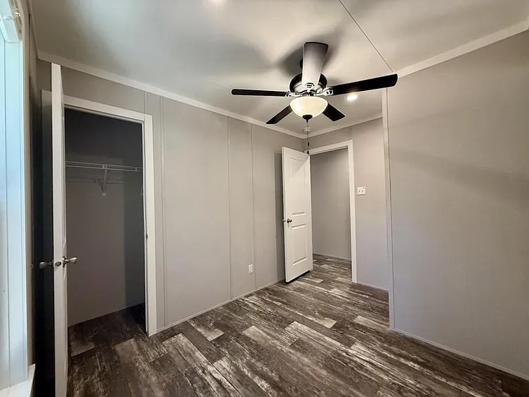 1808 Sheila Dr — Photo 27