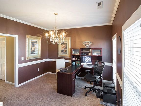 3rd image of 1 Brittle Creek Ln