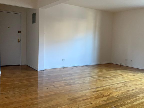 3rd image of 21612 77th Ave #Gfl