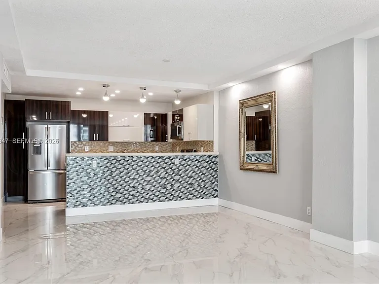 19380 Collins Ave #507 — Photo 8