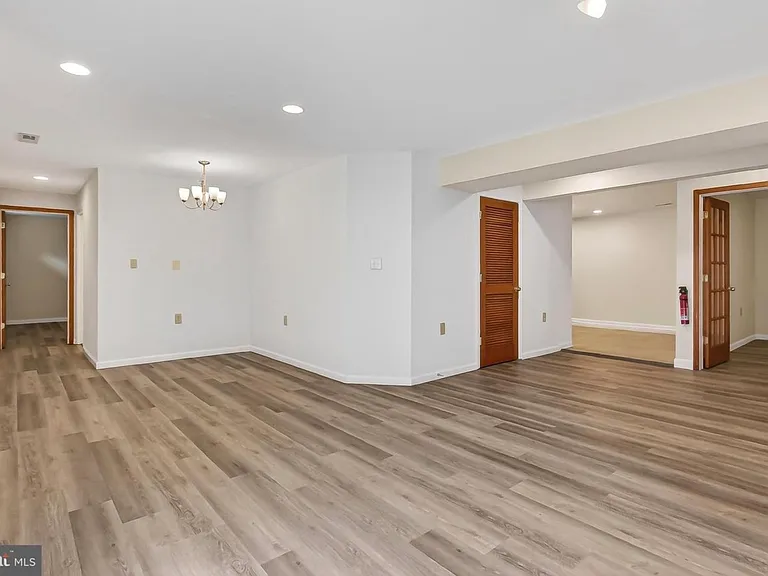 25825 Spring Farm Cir #BASEMENT — Photo 2