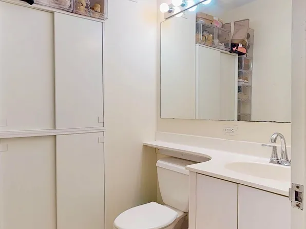 60 Oceana Drive West image 32 of 39