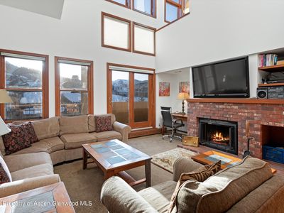 425 Wood Rd APT 56, Snowmass Village, CO, 81615