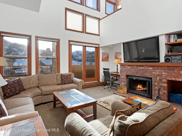 425 Wood Rd APT 56, Snowmass Village, CO 81615
