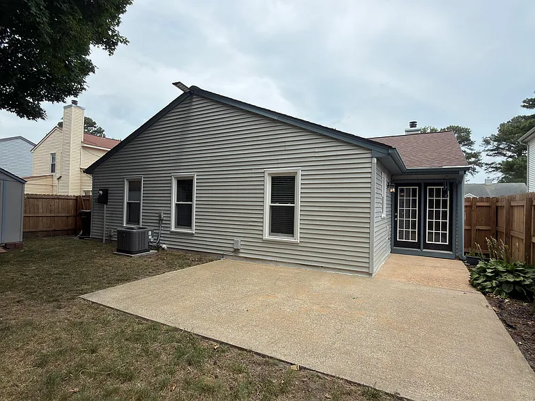 1106 Mill Lake Quarter — Photo 20