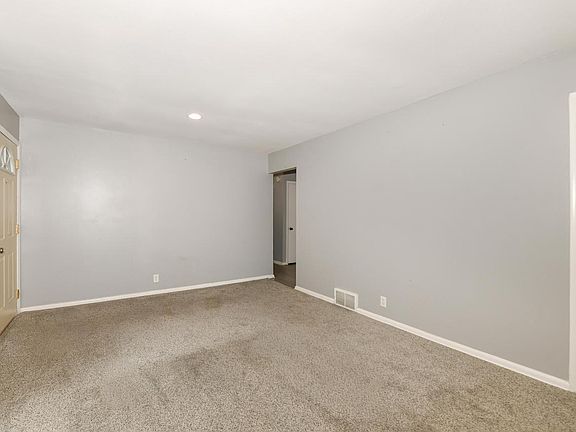 4th image of 10945 W Jeffrey LANE