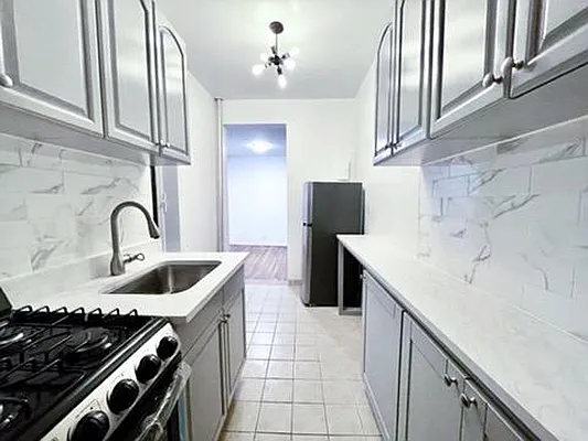 Rented by Highline Residential | media 8