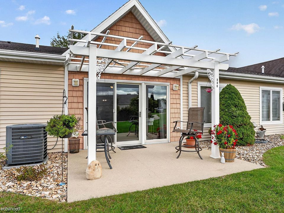 1st image of 4305 Autumn Ridge Rd Unit 208
