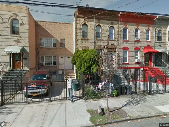 350 Montauk Ave, Brooklyn, NY 11208