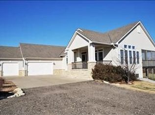 1300 Indian Ridge Rd, Winfield, KS 67156