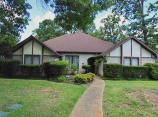 1215 Heather Ln, Longview, TX 75604