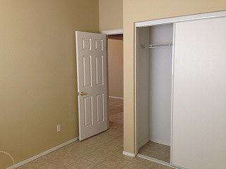 4th image of 14248 Blackstone St