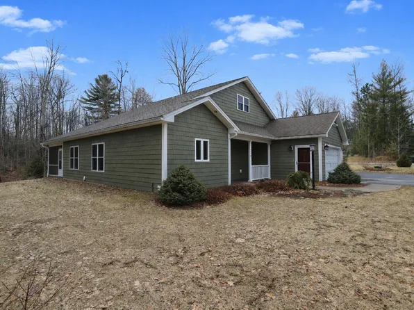 216 Cherry Lane, Newport City, VT 05855