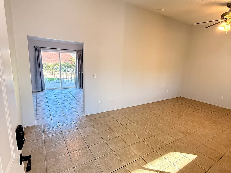 3244 Lindell Rd — Photo 8