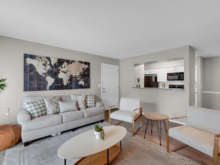 The District Apartments — Photo 12