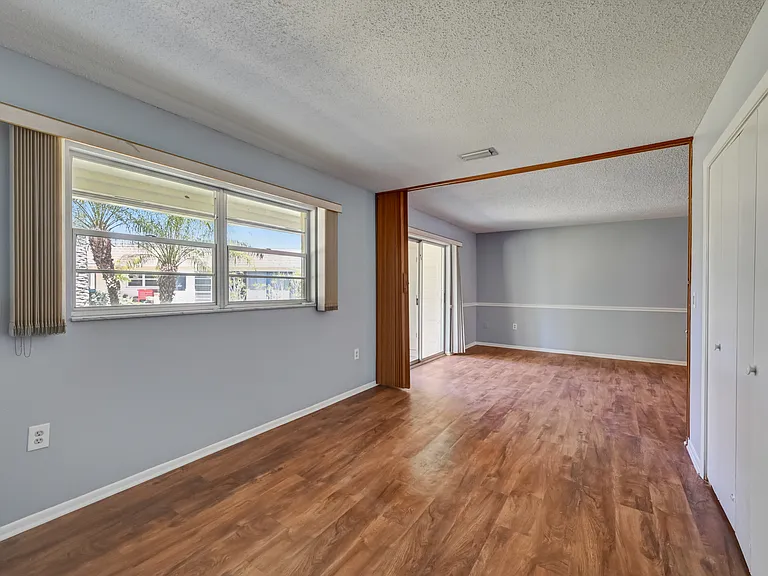 604 Park Cir #16 — Photo 14