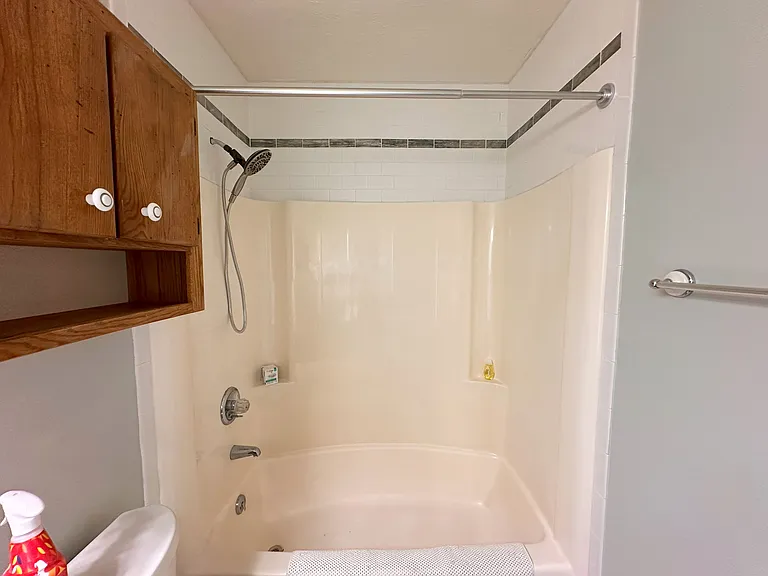 700 Rife Rd #8L — Photo 17
