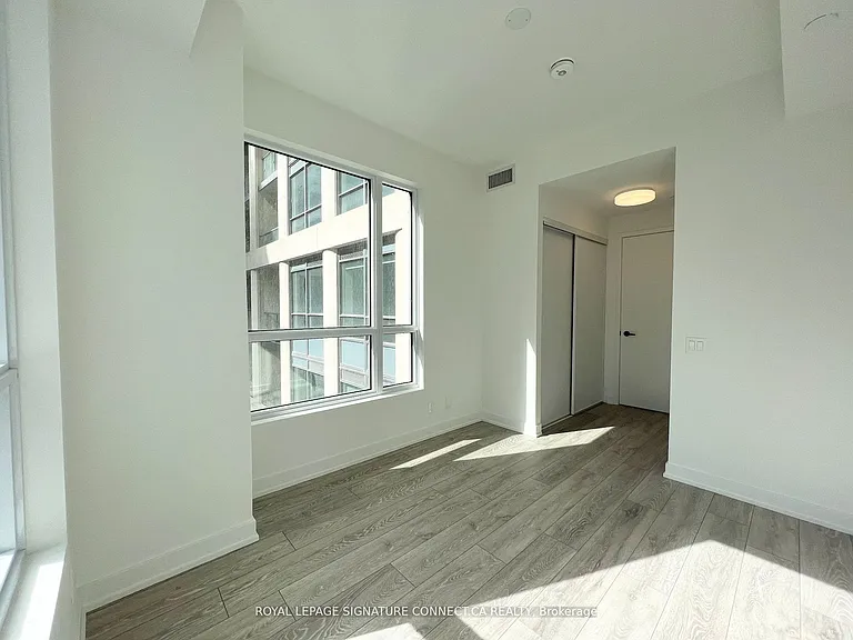 108 Peter St #1107 — Photo 7