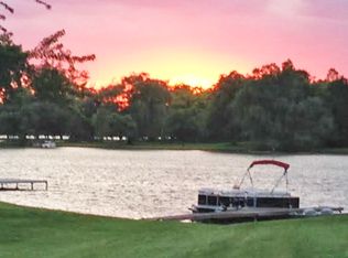 7819 Loch Glen Dr, Crystal Lake, IL 60014