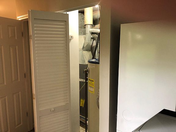 2nd image of 30 Saint Maurice Ln