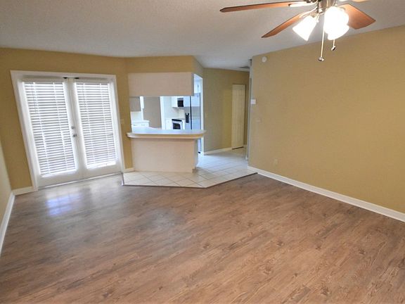 3rd image of 2968 60th Ave S