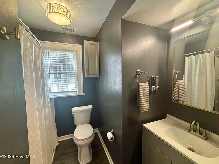 204 Ellis St — Photo 14
