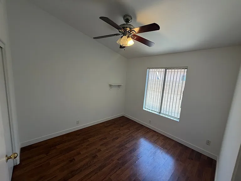 9247 W Brown St — Photo 10