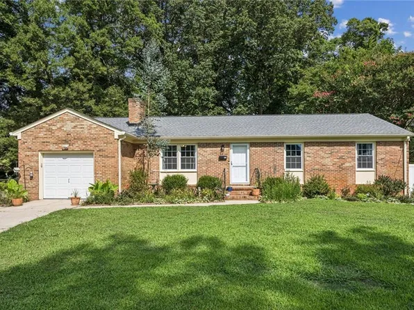 173 D Lane Dr, Newport News, VA 23608