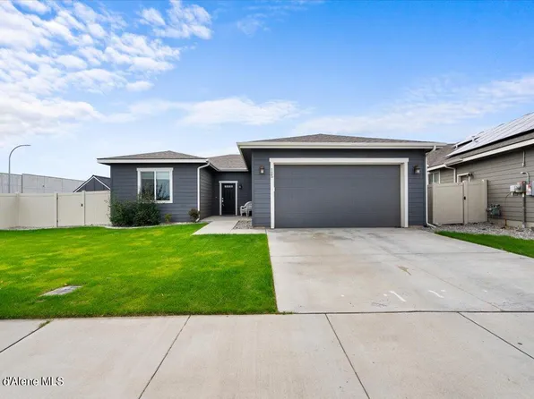 125 N Olivewood Ln, Coeur D Alene, ID 83854
