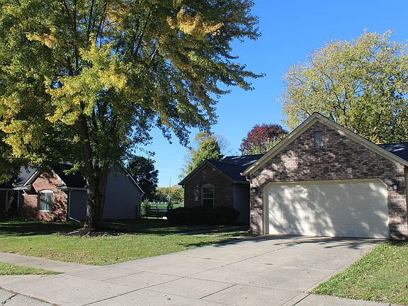 2nd image of 7566 Pennycroft Dr