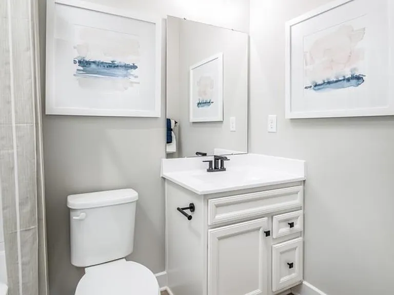 8008 Pinot Ln — Photo 3