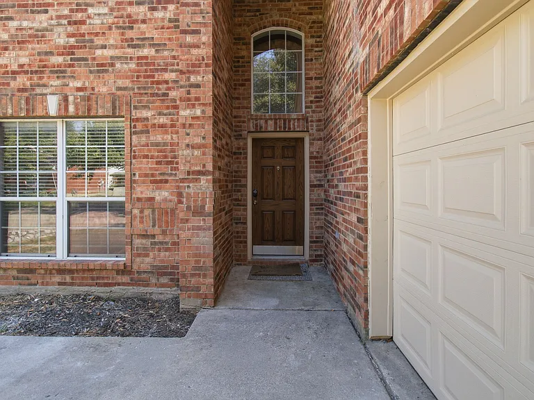 8009 Riverwalk Trl — Photo 29