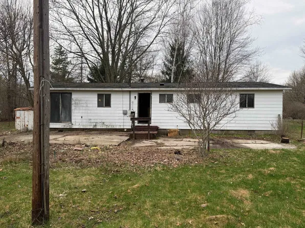 1557 S Ten Mile Rd, Midland, MI 48640