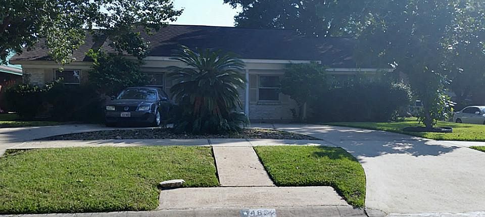1st image of 4802 Holly Park Dr