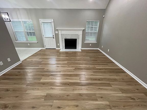 4th image of 145 Summerfield Dr