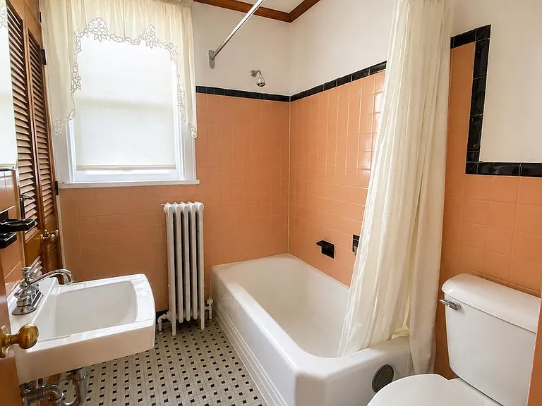501 W Newport Pike — Photo 11