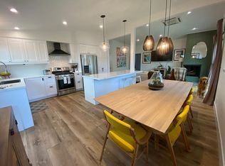 848 Descanso Way, San Rafael, CA 94903