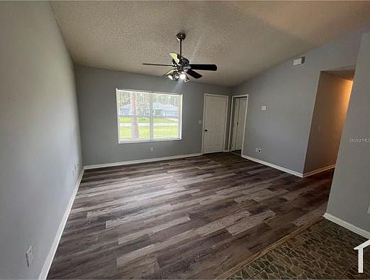 1st image of 23 Richmond Dr