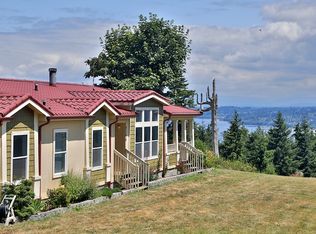 7196 Linda Ln, Clinton, WA 98236