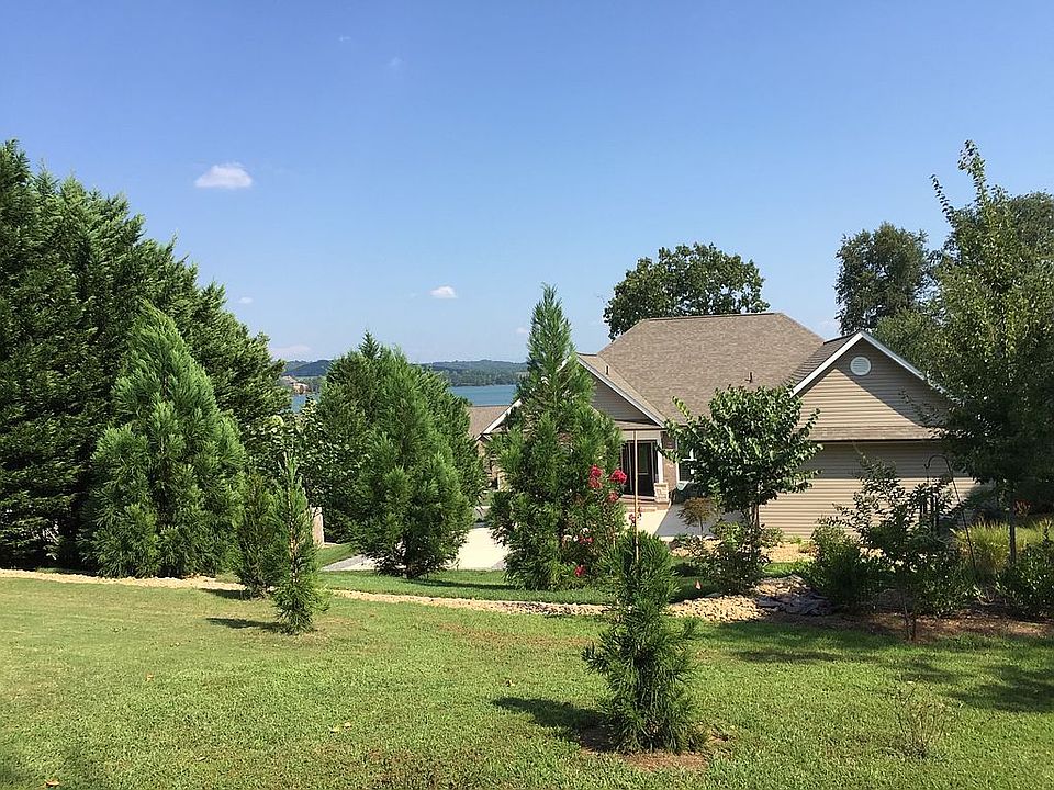 2nd image of 130 Coyatee Cir