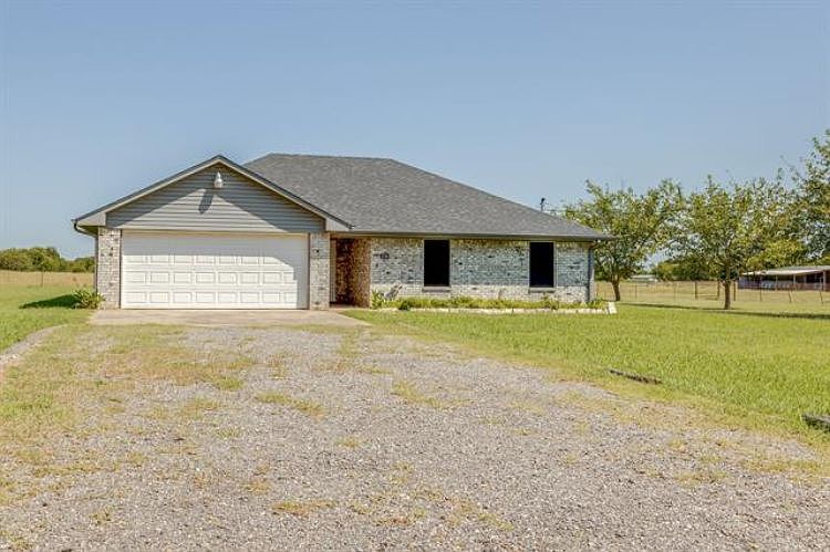 1st image of 330 Private Road 281