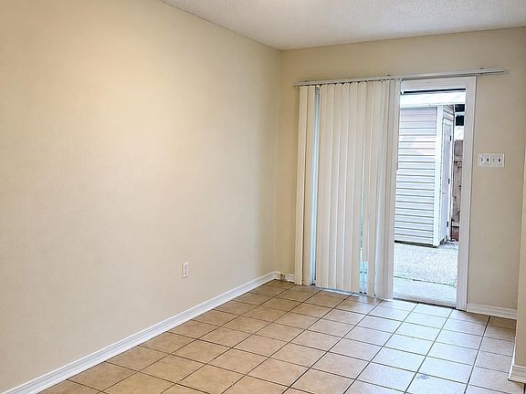 4th image of 6212 Stumberg Ln APT 305