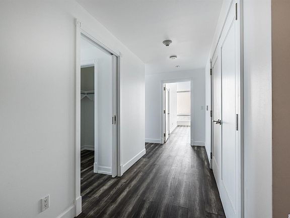 5th image of 900 W Olympic Blvd Unit 32A