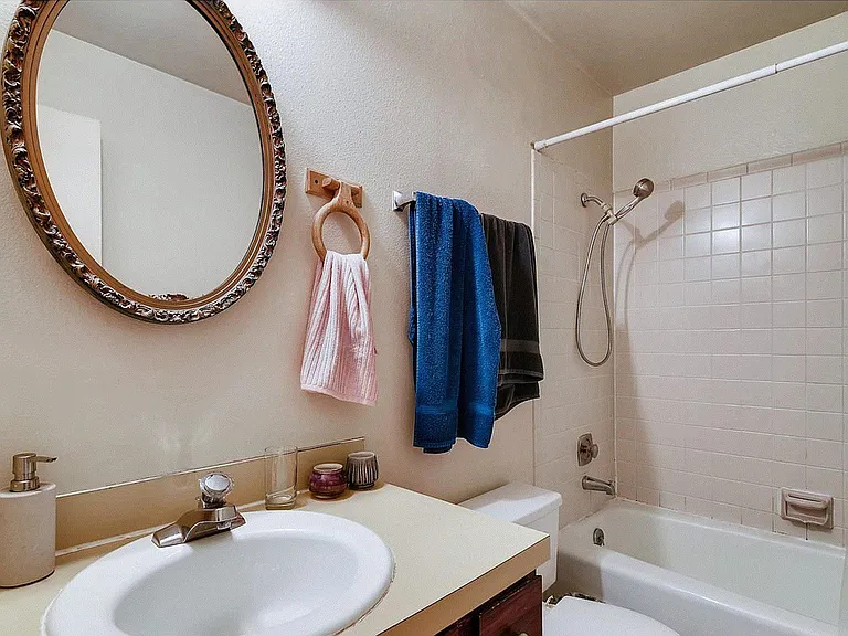 1432 Edgewood Ct — Photo 13