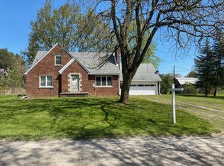 9224 Weber Rd, Columbus, MI 48063