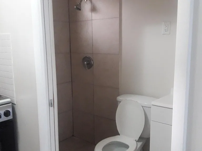 645 NW 32nd St #7 — Photo 6