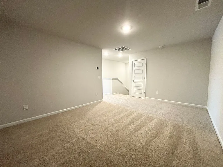 1033 Arborwood Dr SW — Photo 23